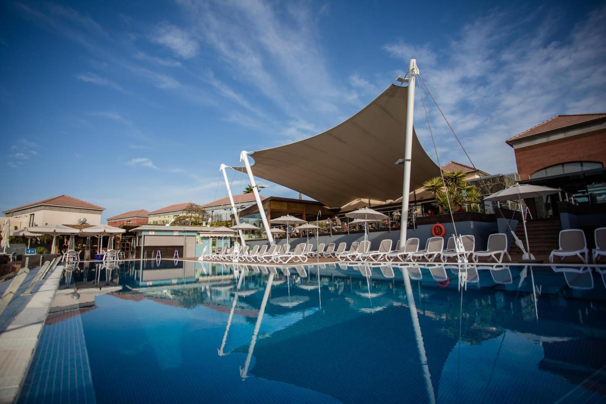 Caybeach Resort